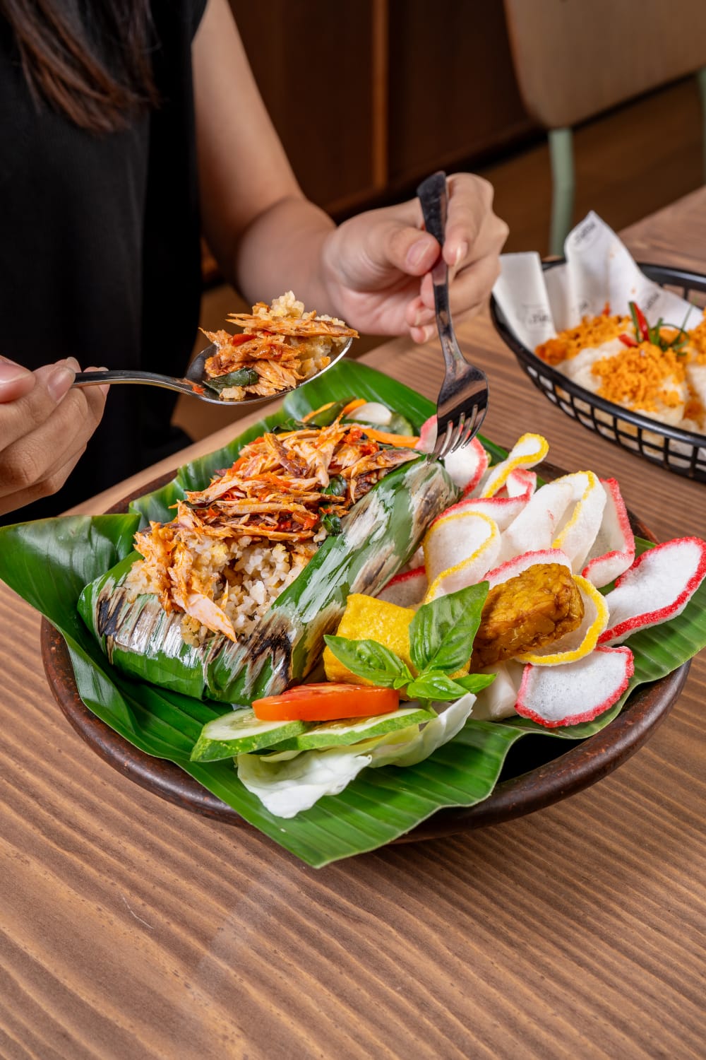 Inovasi Menu Baru di The People’s Cafe, Nasi Goreng Bakar