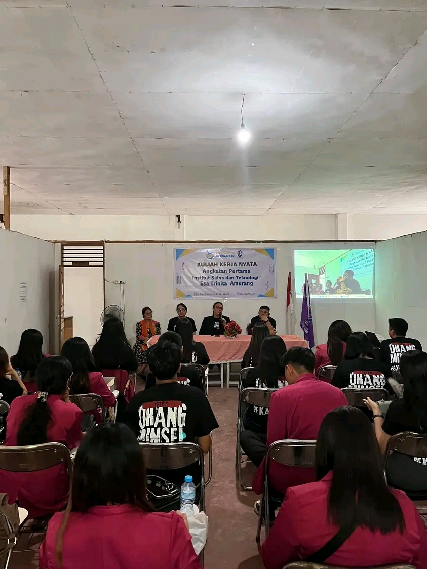 Pertama Institut Sains dan Teknologi Esa Trinita Amurang Lepas Mahasiswa KKN